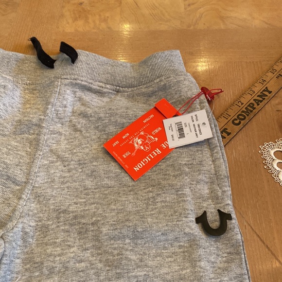New Children’s true religion size large gray sweat pants - Picture 4 of 7